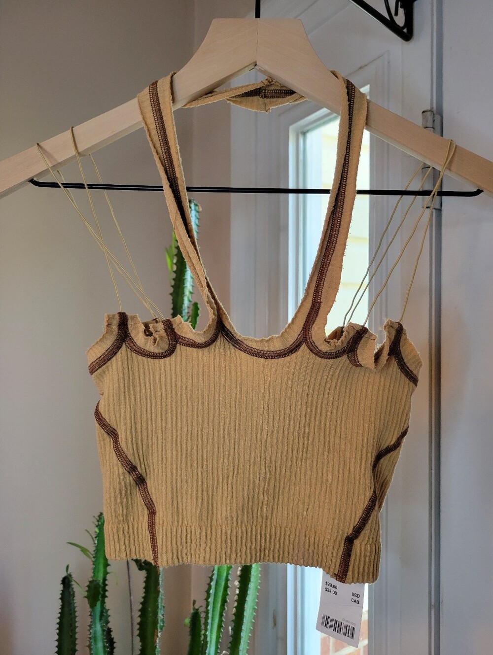 Urban Outfitters Out From Under Atlas Seamless Keyhole Bra Top NEW, Size XS